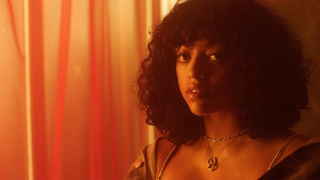 Mahalia Simmer video Download Mp4