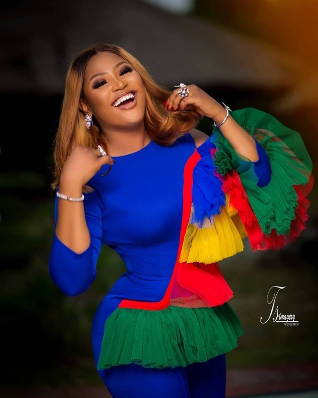 Good women are scarce, don’t hurry out of marriage – Uche Elendu tells Men