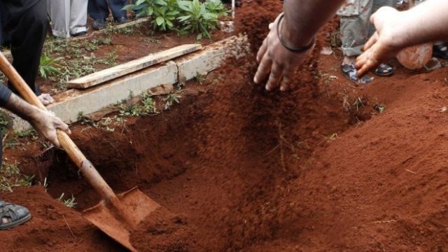 Kenyan officials exhume dead officer’s body to retrieve uniform