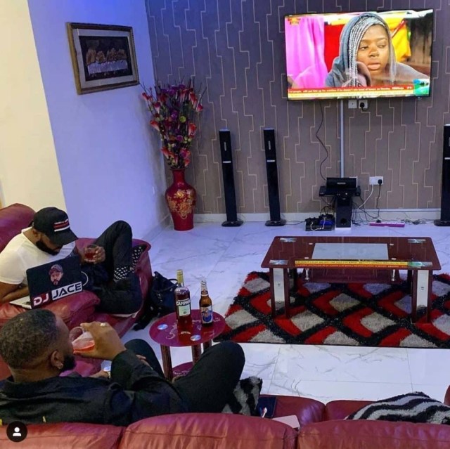 Teddy A hits back at Bam Bam’s fan who questioned his ability to take care of her.