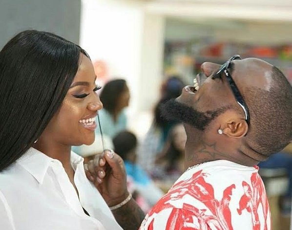 Kemi Olunloyo congratulates Davido’s Girlfriend, Chioma, on the arrival of her baby boy, Davido reacts.