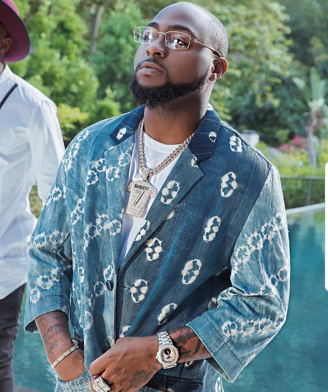No bad Blood!! – Davido Hails Wizkid, calls him the Legend