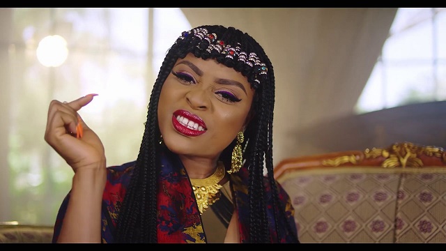 [Video] Adina – “Sika”
