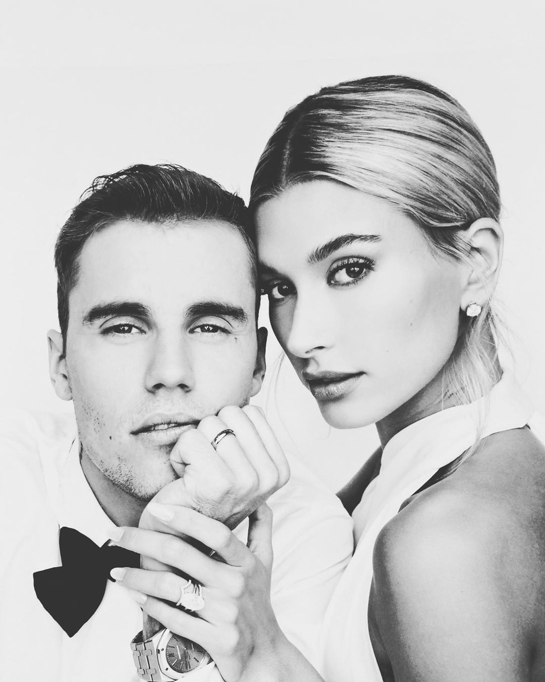 Hailey and Justin Bieber flaunt $750k worth of jewels, wedding bands in new intimate wedding photos