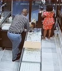 Lady shares how she nabbed a ‘corporate thief’ who stole goods worth N1.6m from a shop she oversees; releases CCTV footage (WATCH)