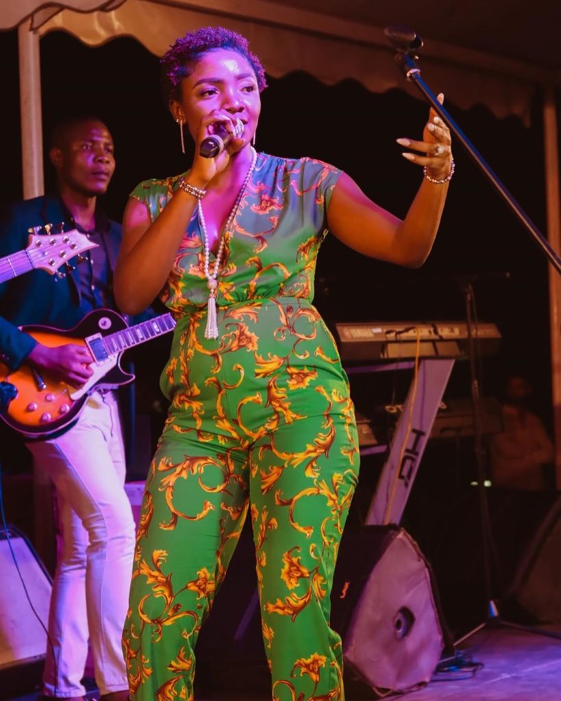 Simi replies follower who questioned her ability to perform for ‘Two Hours’