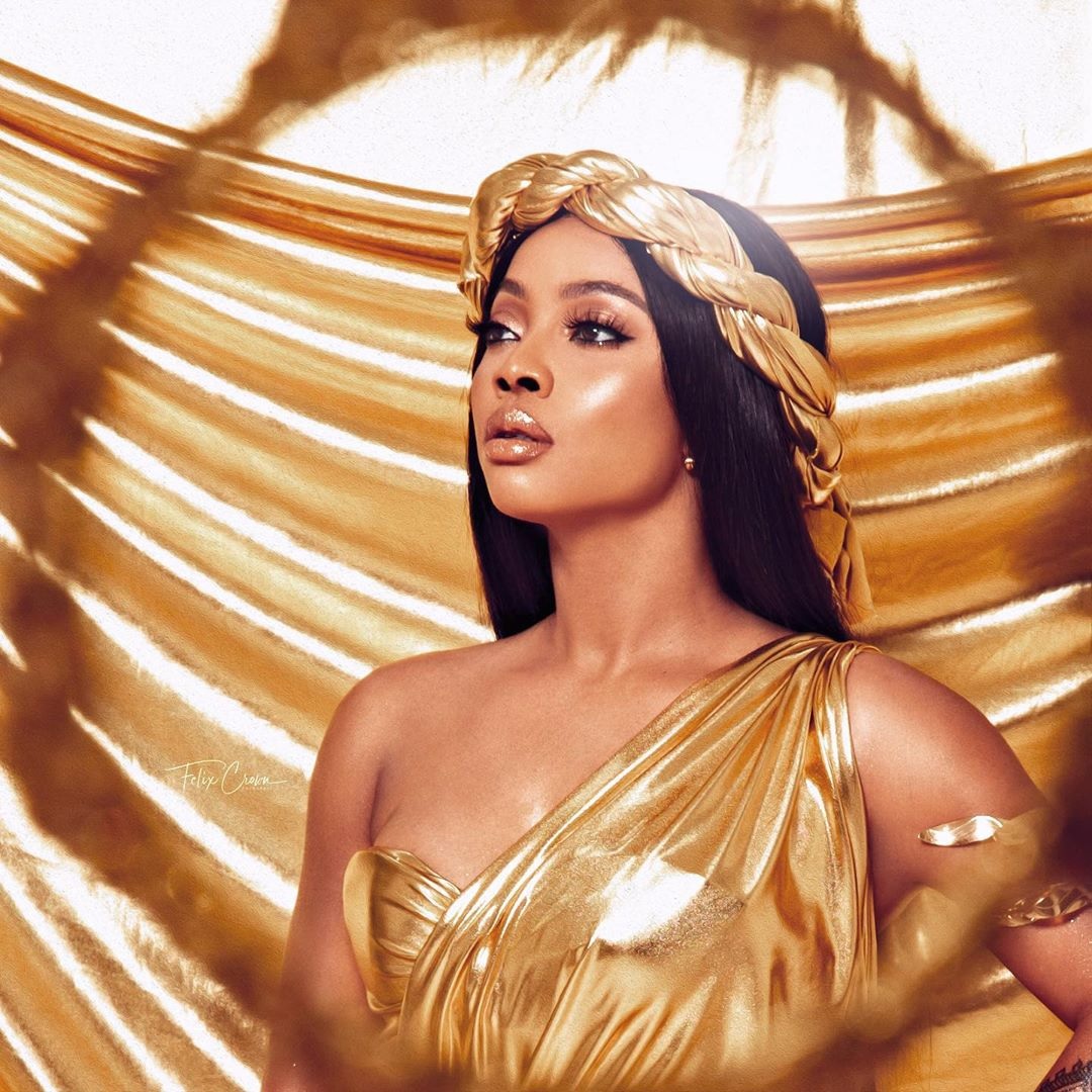 Toke Makinwa shares sultry photos to celebrate her 35th burthday