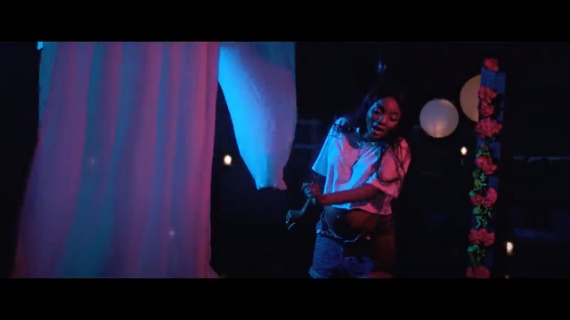 [Video] Simi – “Duduke”